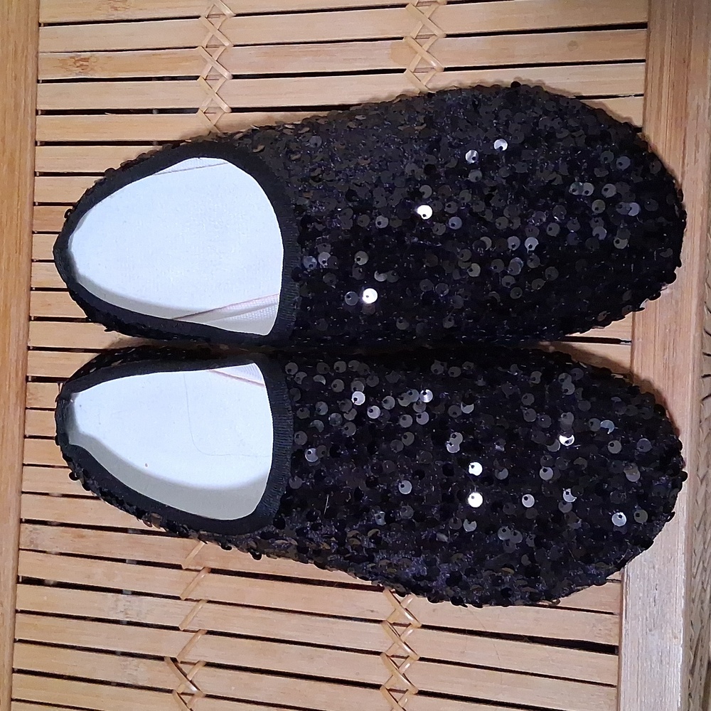 🖤🚶‍♀️Beautiful Black Casual Walking, Beach Open  Back Flats W/Sequins Sz 41